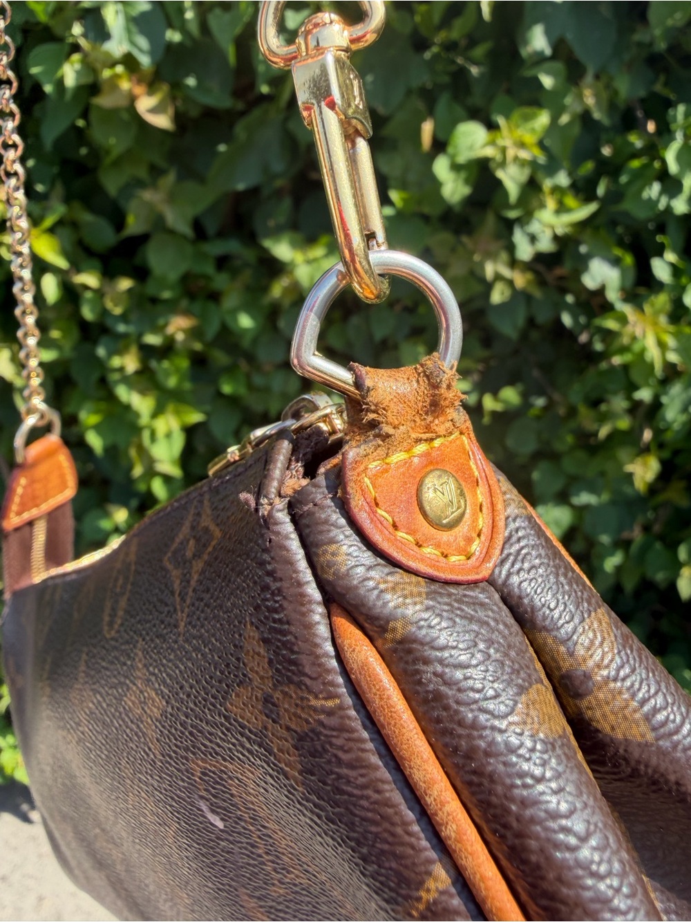 Louis Vuitton Eva Monogram Pochette - Picture 6 of 13